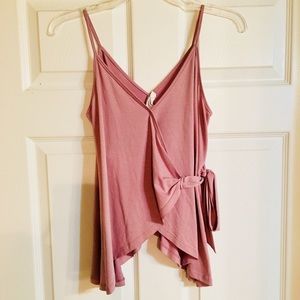 Purple tank, size S.